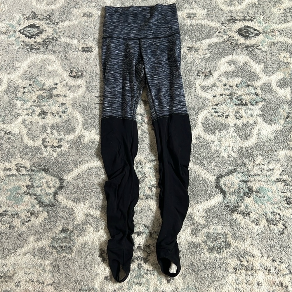 Lululemon Wunder Under Pant Stirrup Leggings Black Gray
Striped Size 4